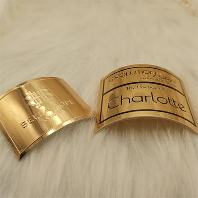 comprar Classificação Etiqueta de marca metálica com acabamento em relevo de frasco de perfume corpo embalagem Etiqueta de impressão online manufacture