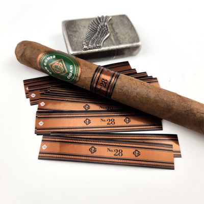 Bom preço Anel de charuto impresso sob medida Laminado brilhante em relevo Banda de charuto resistente à água Etiqueta adesiva para charuto on-line