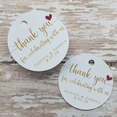 Bom preço New Design Embossed Hang Tag Especial String Presente PVC Hangtags Etiquetas de Vestuário on-line