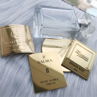 Bom preço Logotipo Metal personalizado Etiquetas Adesivos Etiquetas para Cosméticos Garrafa de vidro Perfumes Cosméticos Velas on-line
